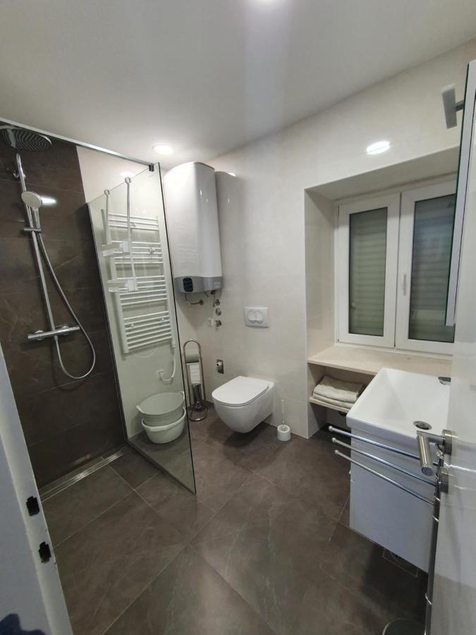 Apartman Stela กอร์จูลา ภายนอก รูปภาพ